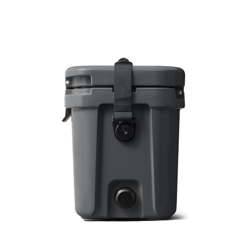 YETI Roadie 15 packed with beverages for a picnic